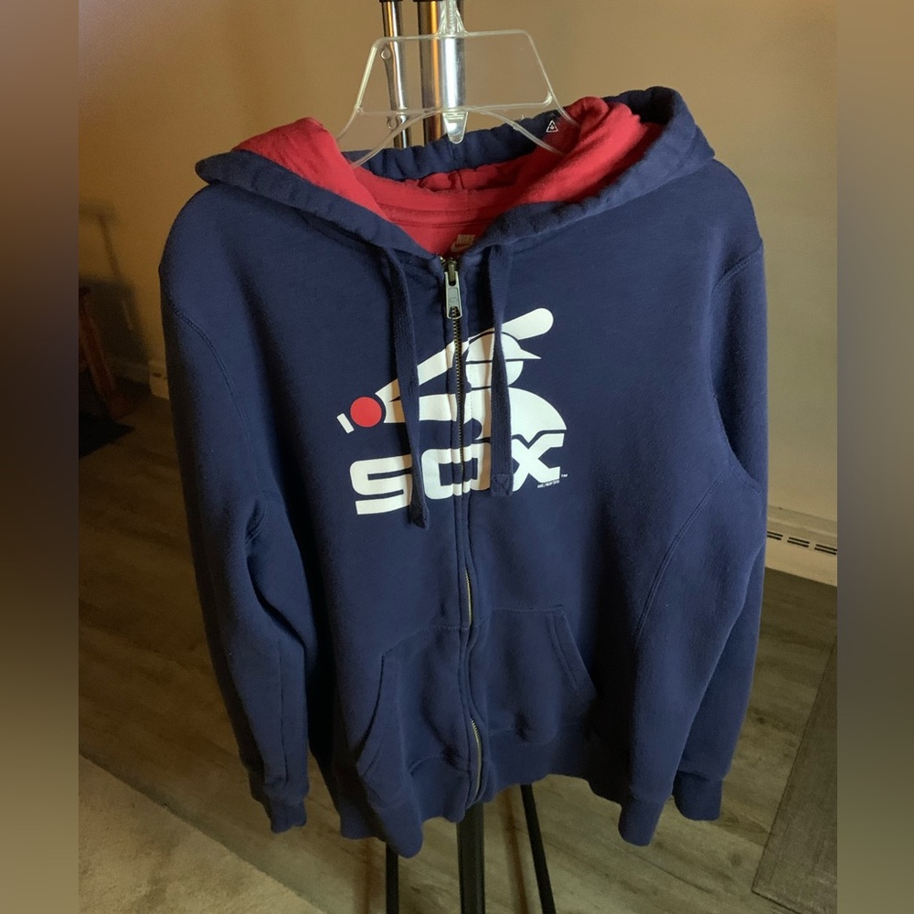 Nike- Chicago White Sox- zipper w/ hood. Size-12-14
